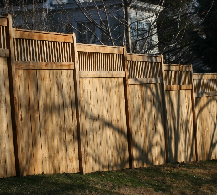 AFC Grand Island - Wood Fencing, 1055 Custom Solid with Accent Top