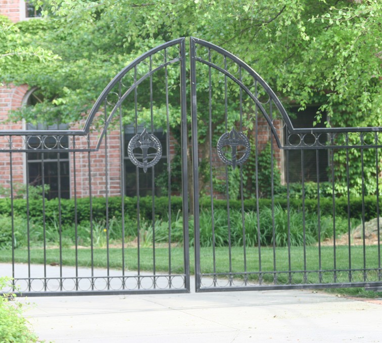 AFC Grand Island - Custom Gates, 1308 Overscallop Estate gate with circles
